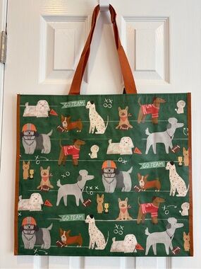 Marshalls/ TJ Maxx Dogs and Football Print Reusable Tote Bag 🐶🐾🏈🛍️